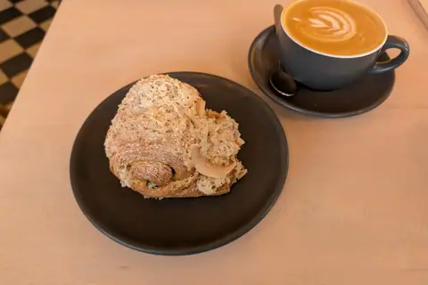 Highland Bakery Coffee Shop photo 2